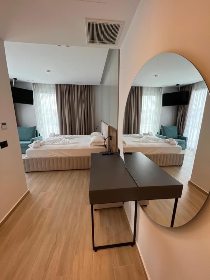 Hotel Onix Ksamil Extérieur photo